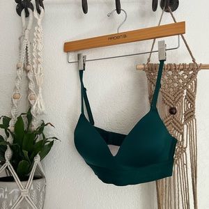 Victoria’s Secret Pink Wear Everywhere Bra